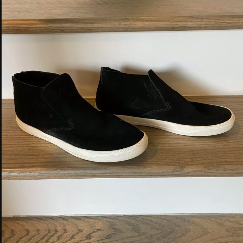Dolce Vita suede slip on sneakers Xavier size 9.5